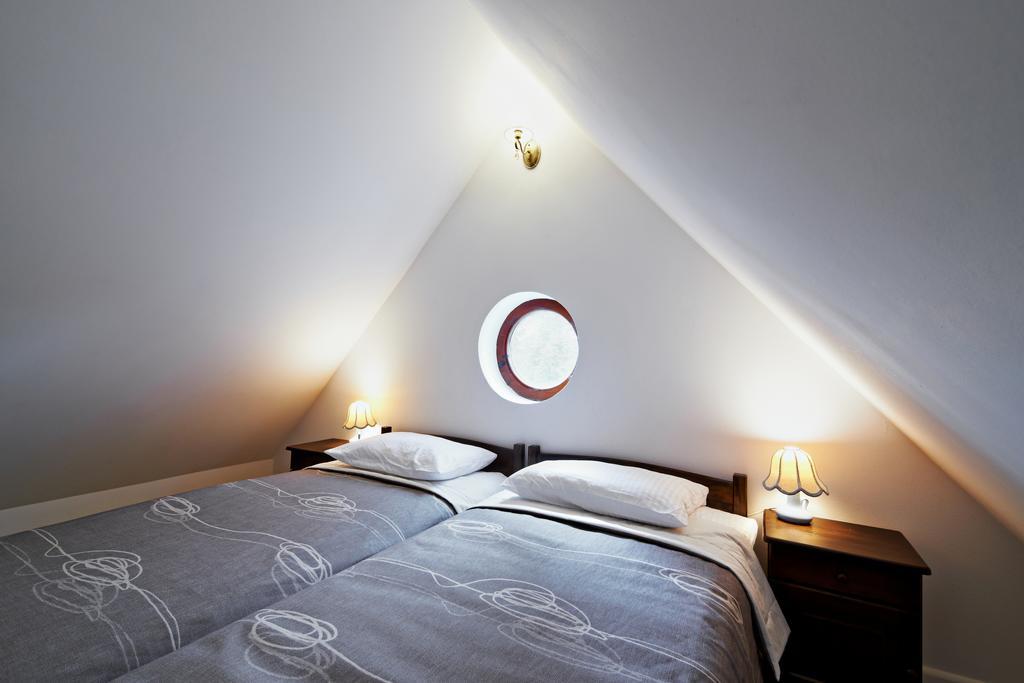 Dwor Osmolice Bed and Breakfast Bialki Dolne Buitenkant foto