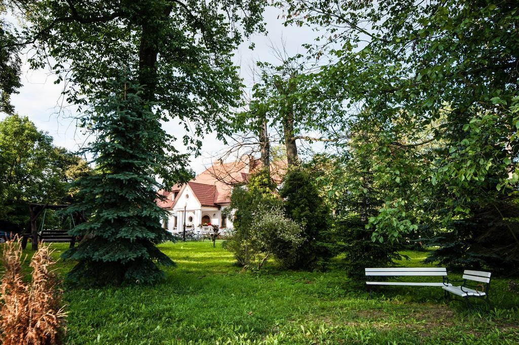 Dwor Osmolice Bed and Breakfast Bialki Dolne Buitenkant foto